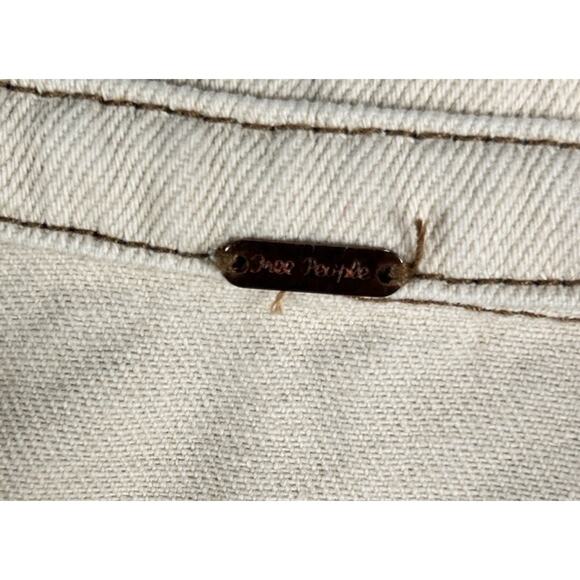 Free People Jacket Womens Sz Large Cream Denim Rumors Biker Button Up Cropped - Picture 6 of 6